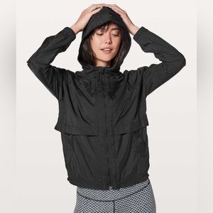 Lululemon Hood Light Jacket in Black Size 8 New With Tags